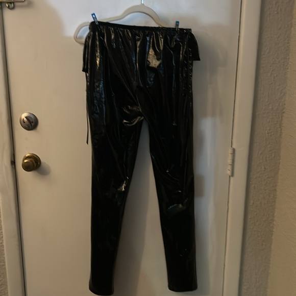 AKIRA Lace Up Black PU Faux Leather Skinny Pants L Punk Goth Rocker Bratz - Picture 4 of 12